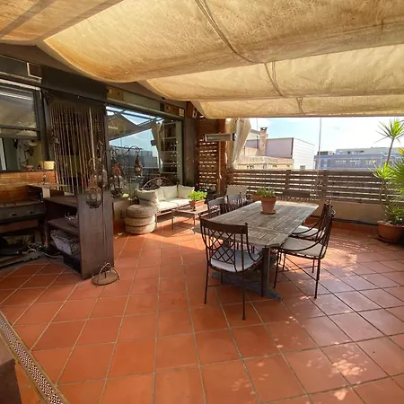 Casa Con Vistas * Esplugues de Llobregat